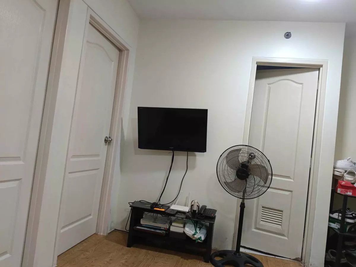 Fully Furnished 2br unit in San Remo Oasis