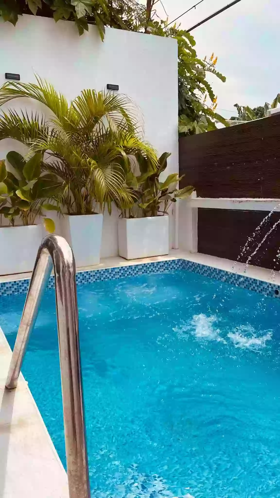 Most Affordablr House with Pool Lapu2x