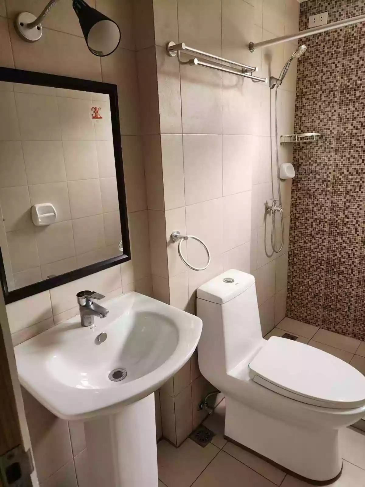 Brand New House and Lot for Assume or for Sale — House and Lot — Photo 5