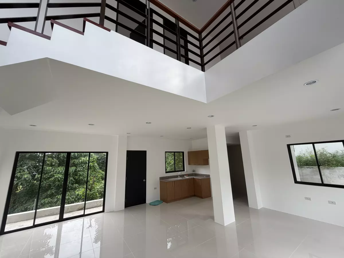 Single Detached Prime in Minglanilla Highlands — House and Lot in Upper Pakigne Rd, Minglanilla, Cebu — Photo 6