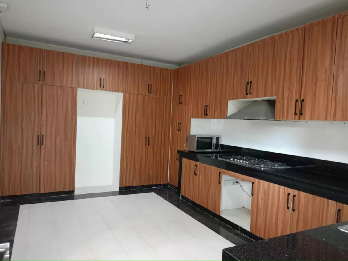 Open photo 18 of 21 — HOUSE FOR SALE – Loyola Grand Villas, Marikina City