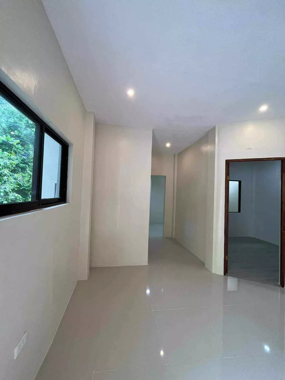 House and Lot for Sale — House and Lot in BUSAY HEIGHTS SUBDIVISIO, Cebu City, Cebu — Photo 3