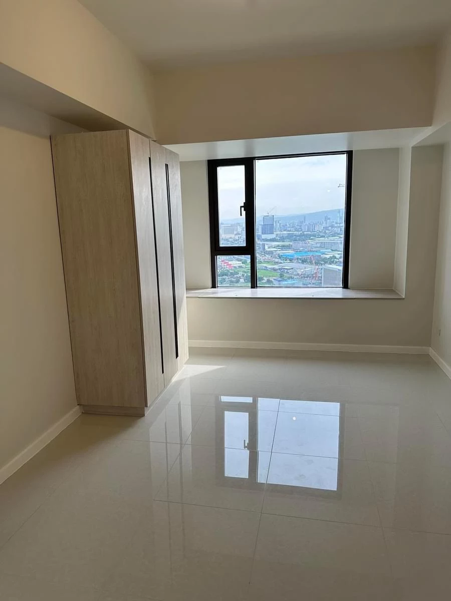 Brand new studio type unit for sale!  Mandani Bay, Tower 2 — Studio in F.E. Zuellig Avenue, Mandaue City, Philippines — Photo 3