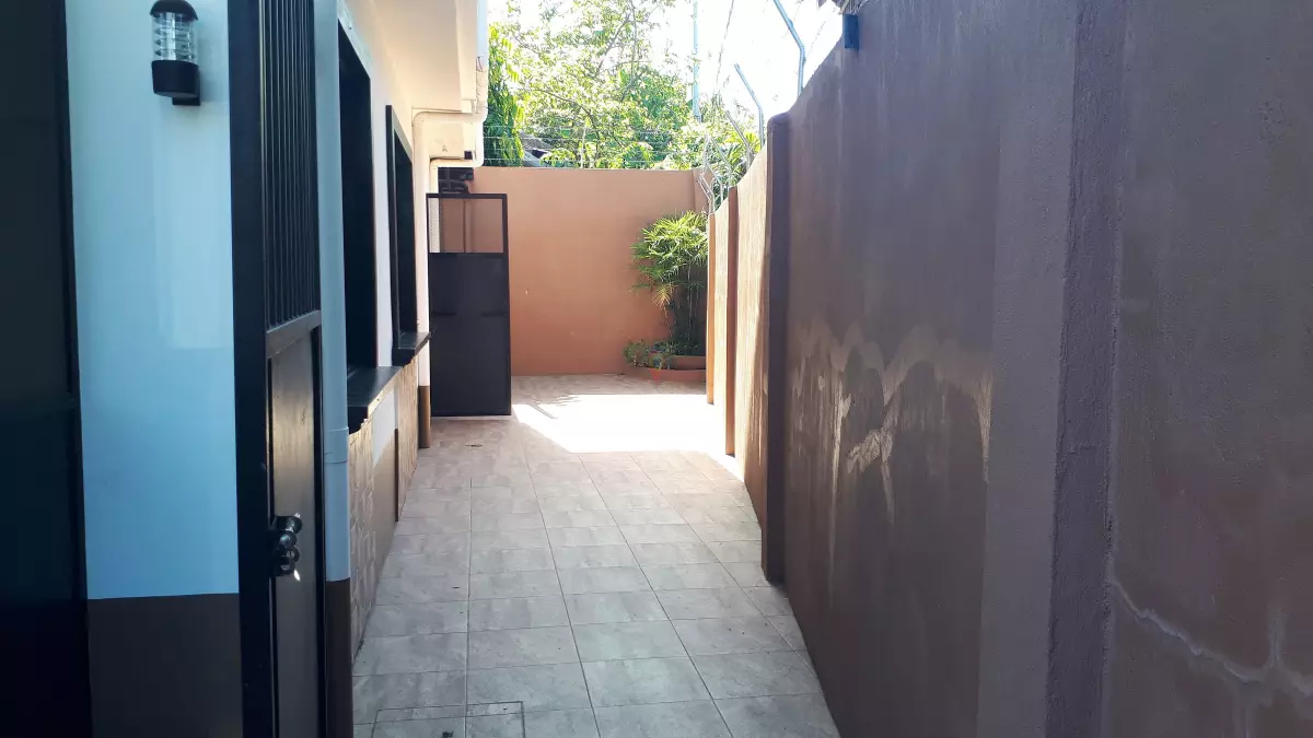 P4M discount! Desperate Sale from P15M to P11M Duplex Apartment in Dumaguete City [available] — Apartment in Negros Oriental, Philippines — Photo 3