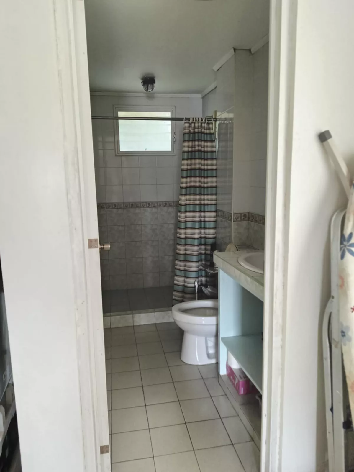 Open photo 33 of 33 — 3 STOREY BUILDING WITH ROOF TOP AND  5 APARTMENT UNITS FOR SALE