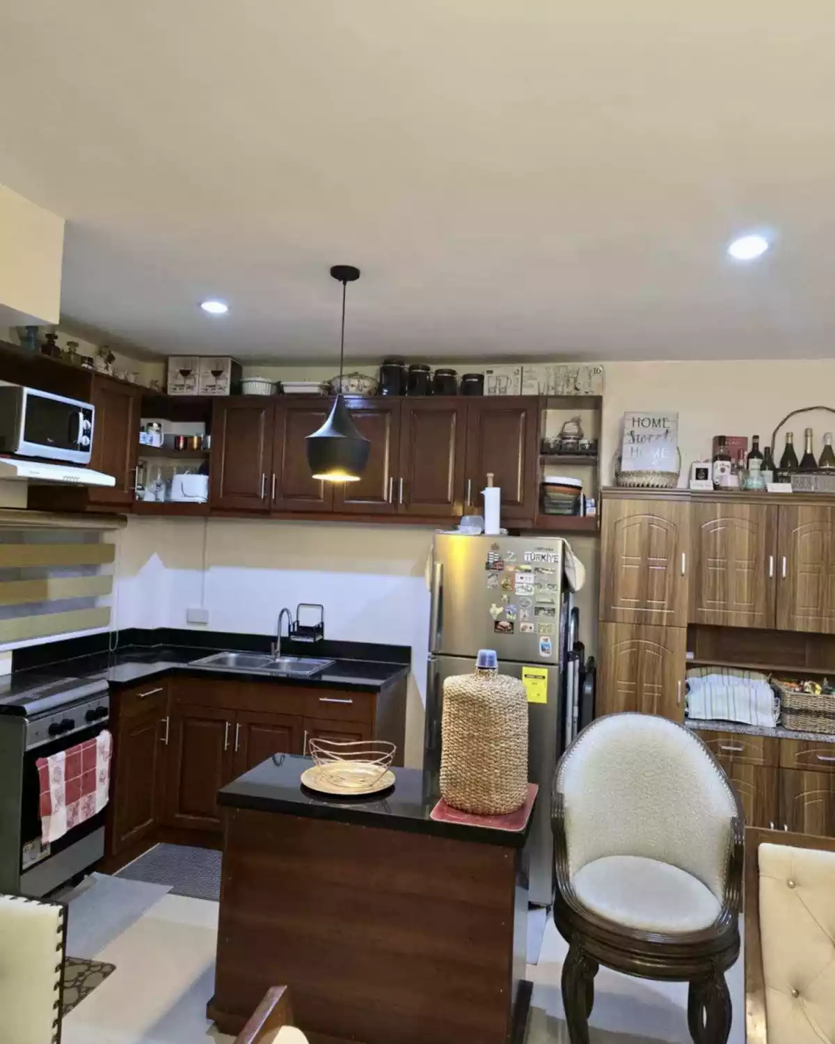 Semi-furnished Beautiful House in a gated subdivision near malls — House and Lot in Unnamed Road, Minglanilla, Cebu — Photo 6