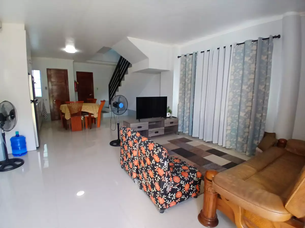 Townhouse for Sale — Townhouse in Cebu, Philippines — Photo 2
