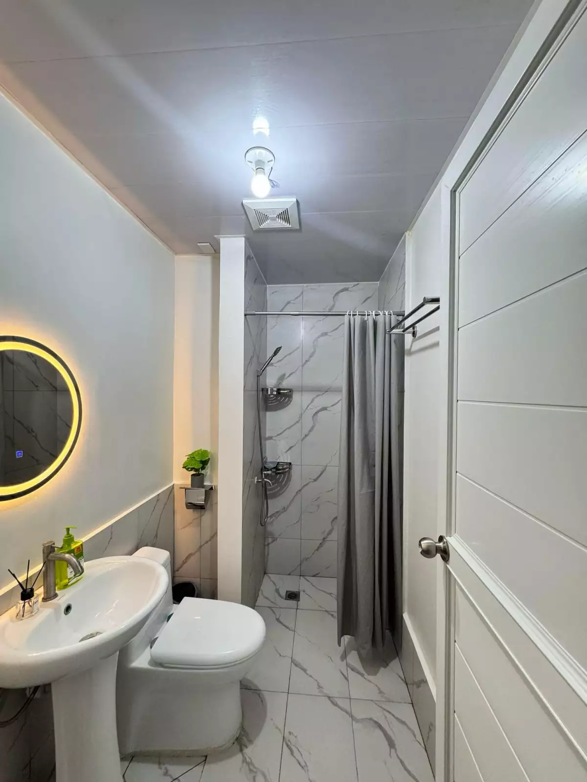 1 BR CONDO FOR RENT — 1 Bedroom in Blumentritt Street, Naga, Camarines Sur — Photo 2
