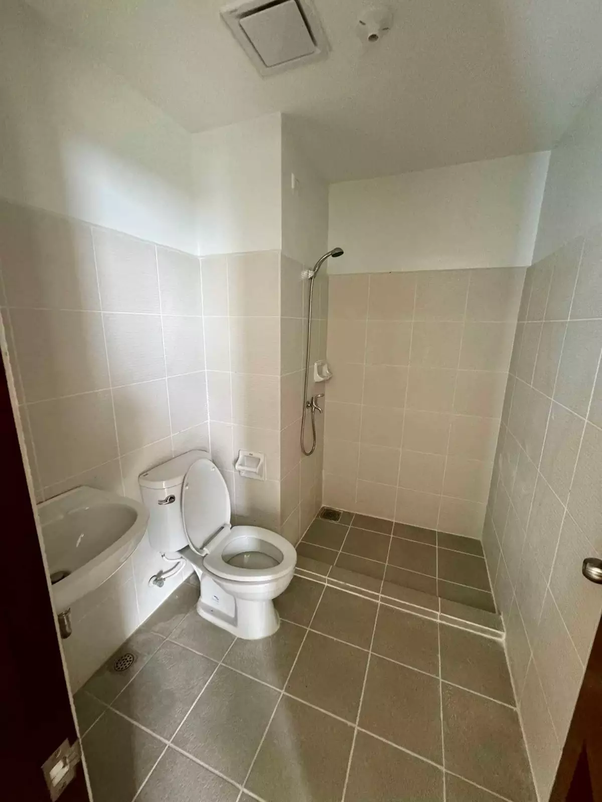 1 Bedroom for Assume — 1 Bedroom in Negros Occidental, Philippines — Photo 5