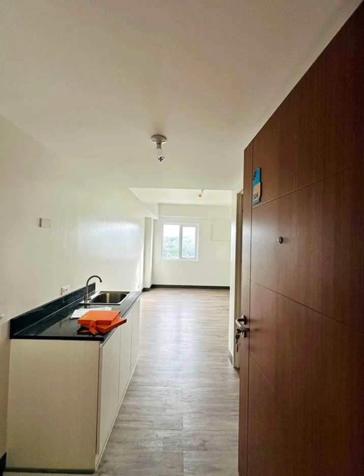 Studio unit for sale at Symfoni Bossa