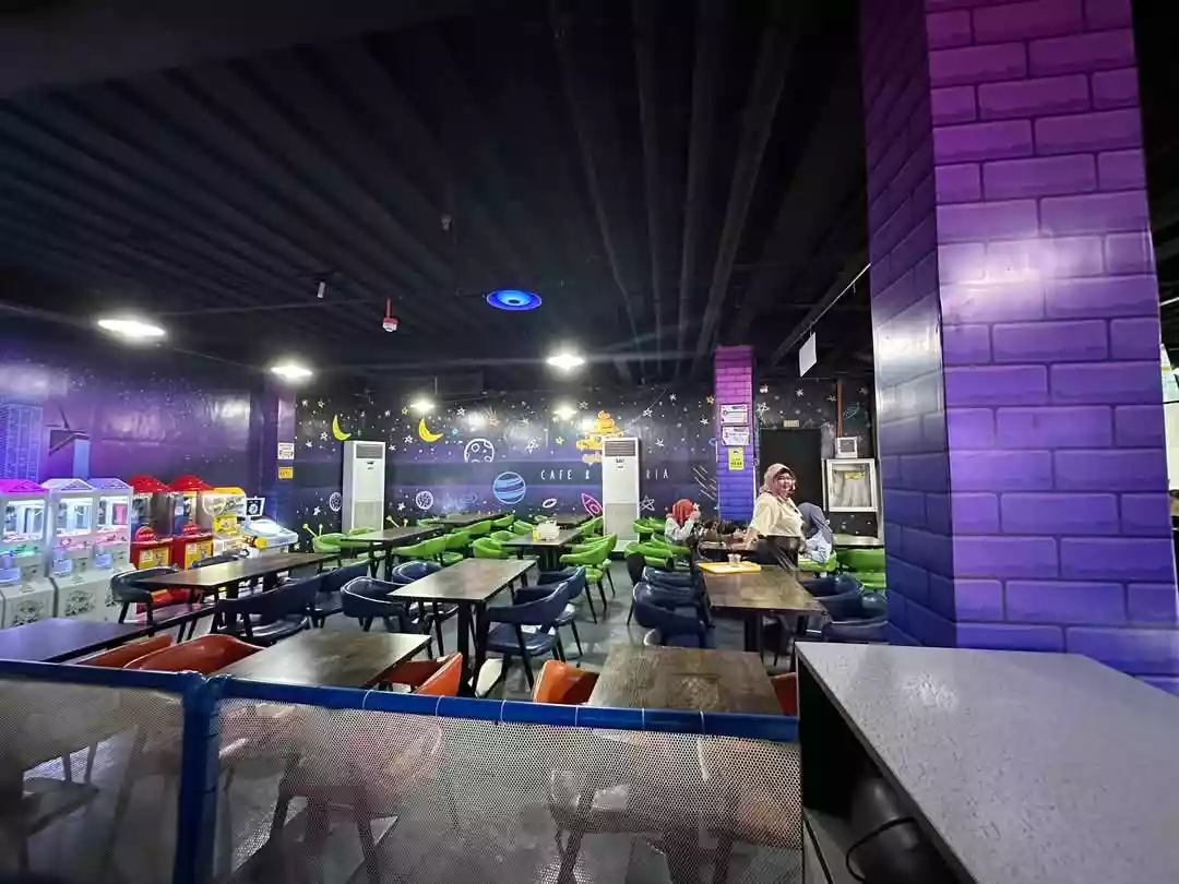 ARCADE COMMERCIAL PROPERTY FOR SALE — Building in Dacon Complex, Talomo, Davao City — Photo 2