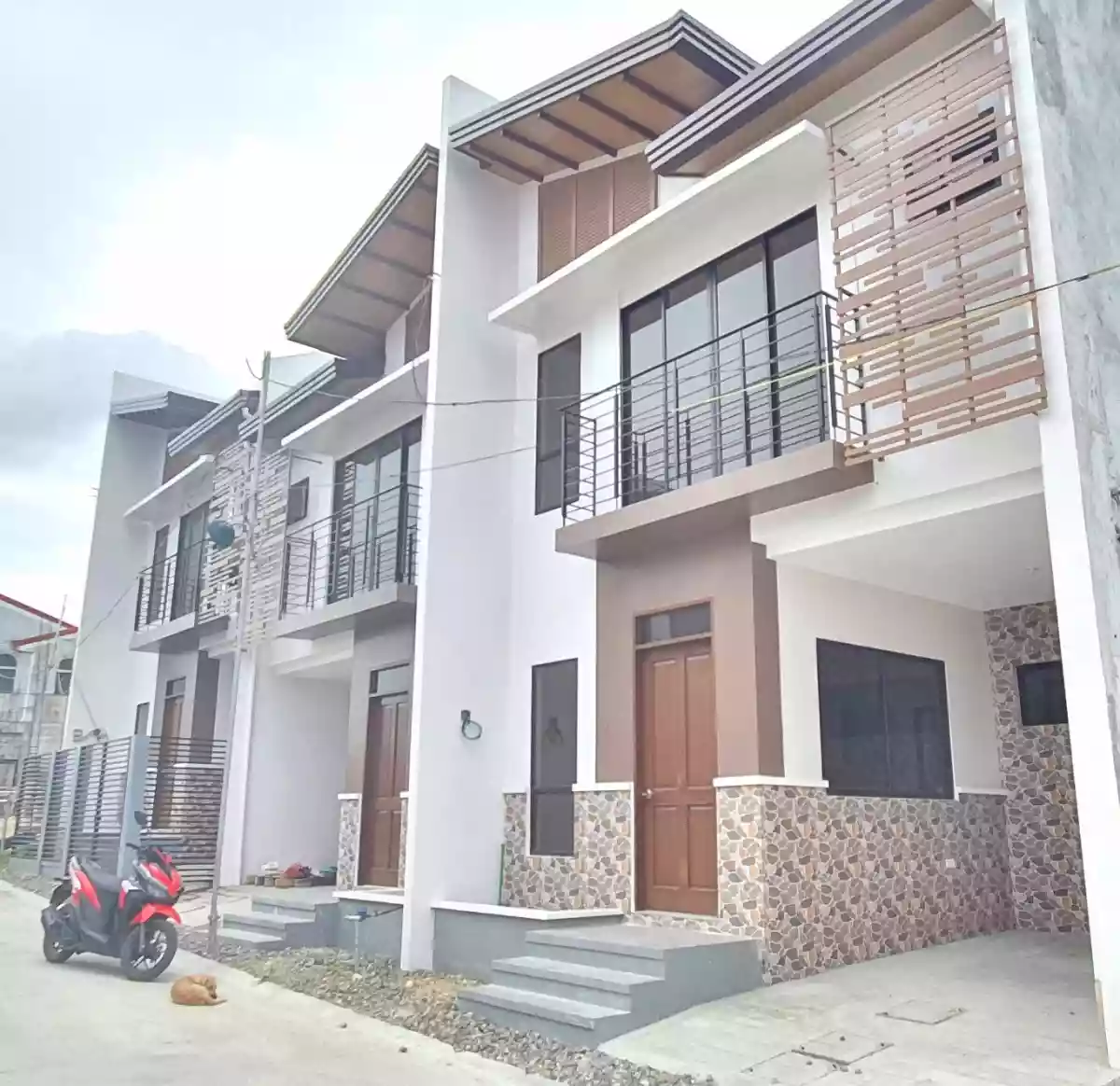 3 Berdoom Ready to Occupy House and Lot in Labangon