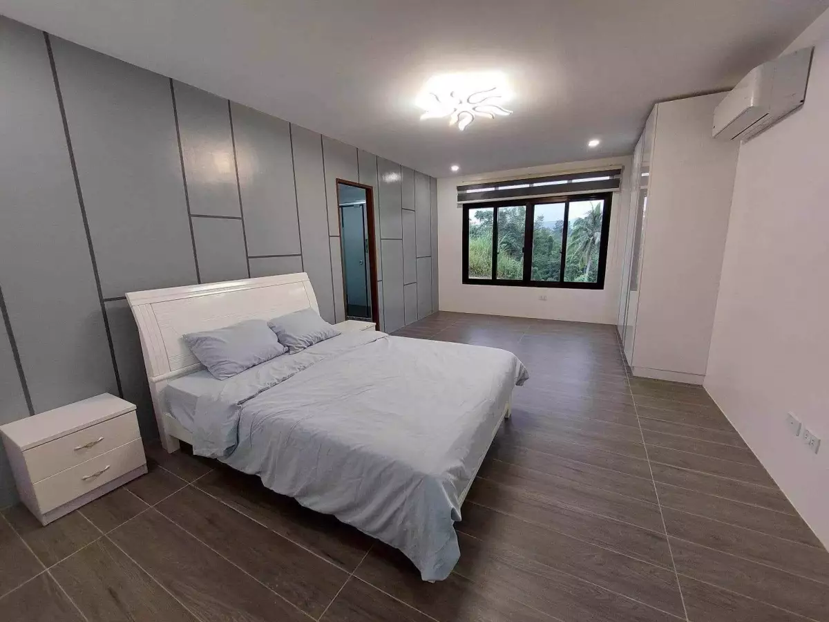 Open photo 17 of 18 — 2 Storey Oberlooking Modern Mountain Home and Lot FOR SALE