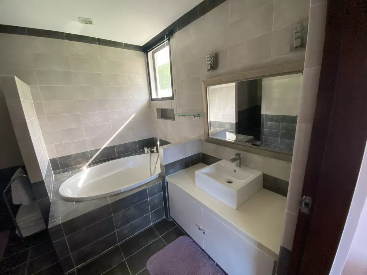 Open photo 22 of 61 — Maria Luisa House for Sale