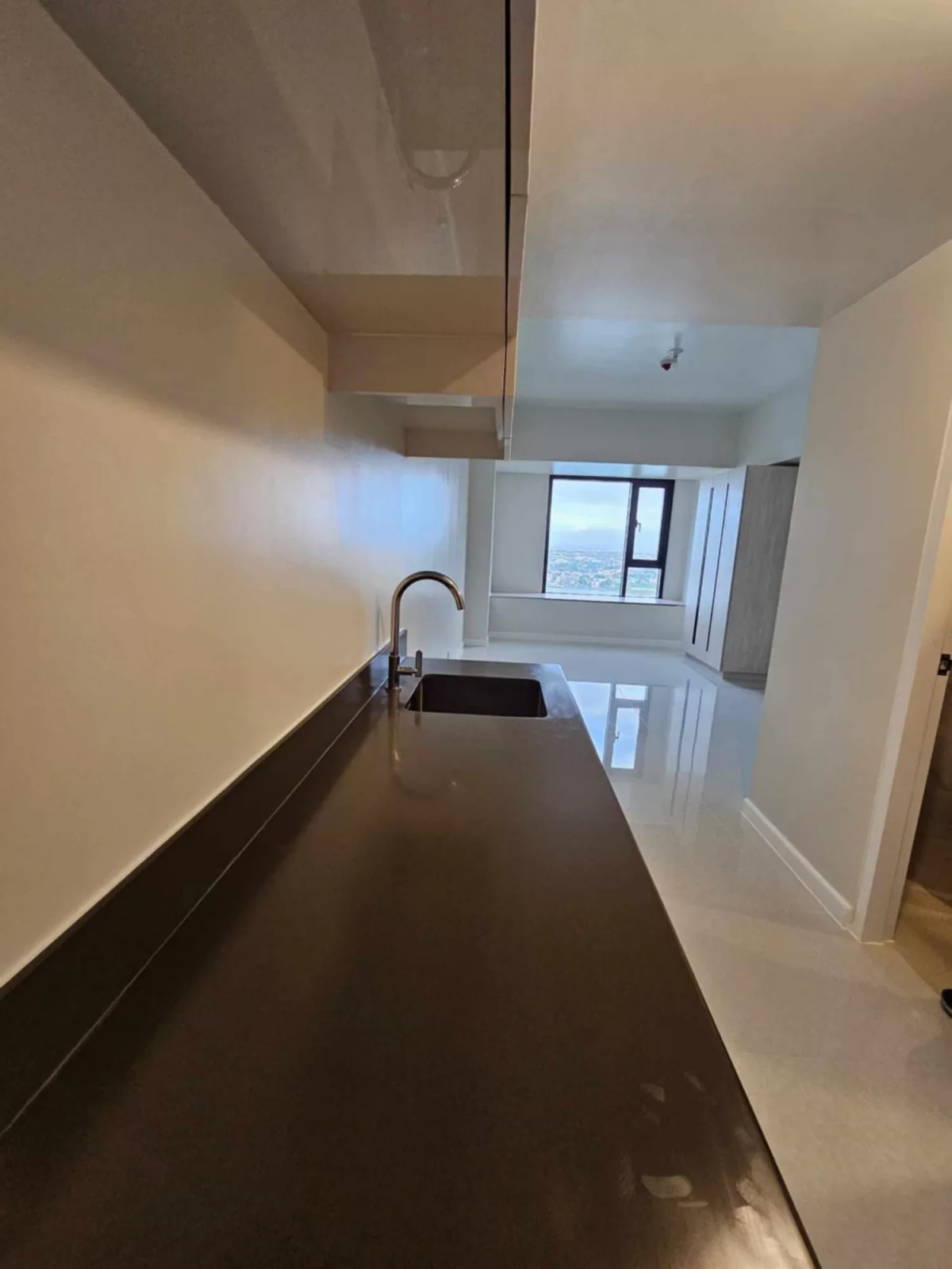 Mandani Bay Seaview Studio Unit for Sale!!! — Studio in F.E. Zuellig Avenue, Mandaue City, Philippines — Photo 5