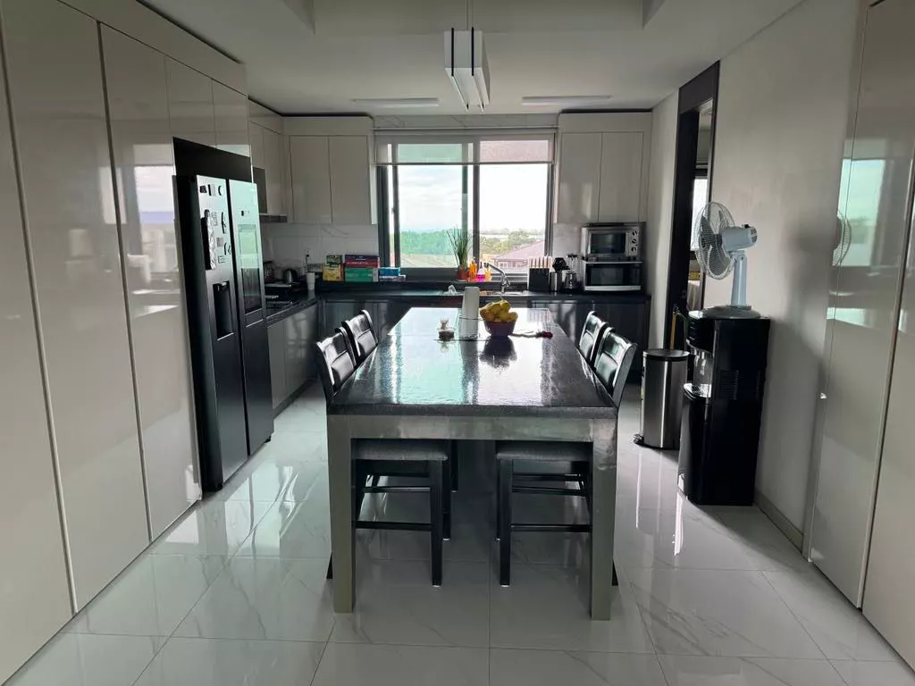 Sharp Clark Hills - Luxury Living — 4 Bedrooms in The Sharp Clark Hills, Jose Abad Santos Avenue, Clark Freeport — Photo 4