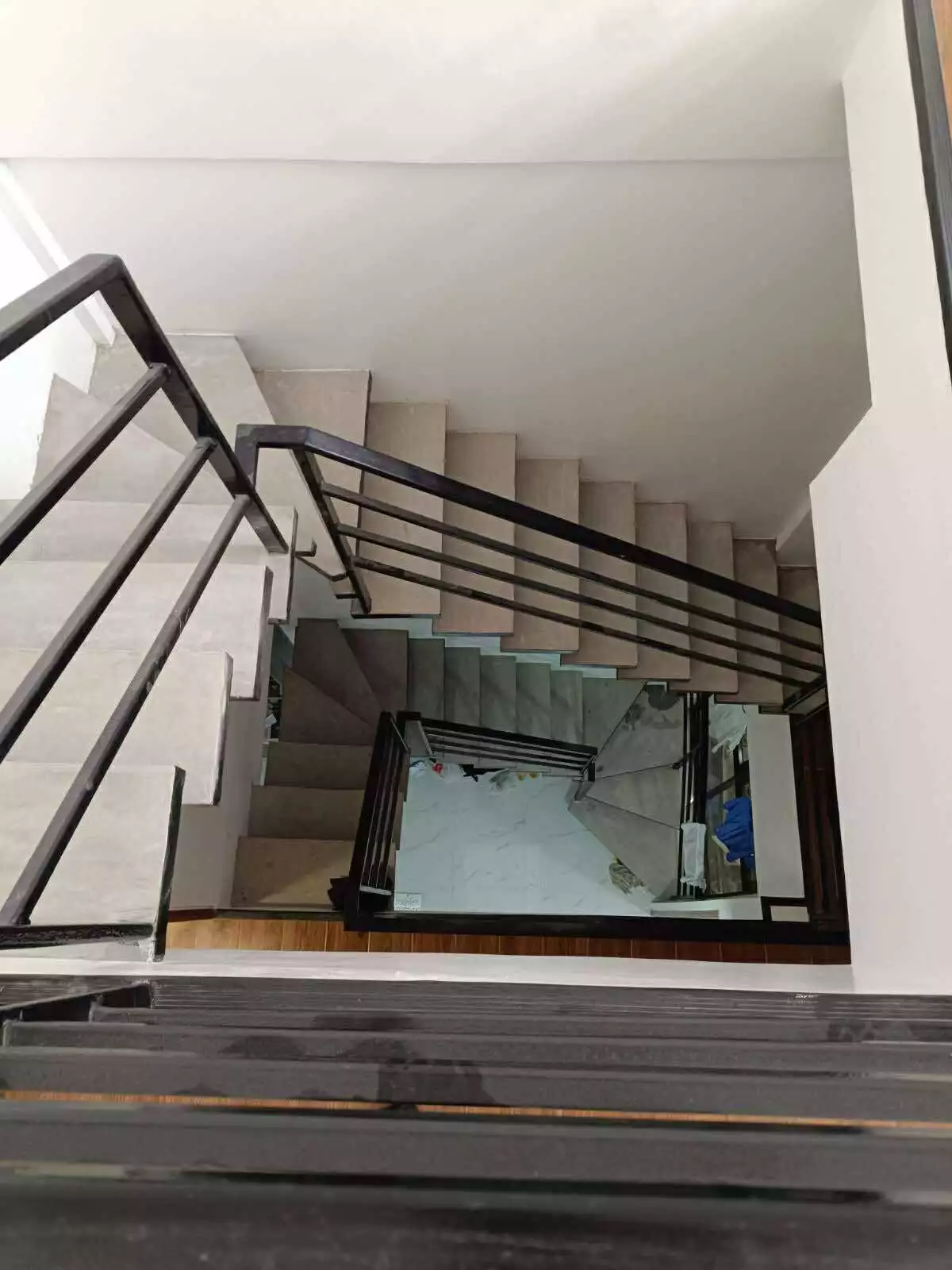 PRE-SELLING ECO-FRIENDLY THREE STOREY TOWNHOUSE FOR SALE IN SAMPALOC MANILA — Townhouse in Manila, Metro Manila, Philippines — Photo 3