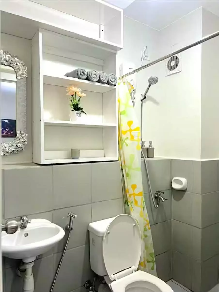 2BR for Assume in Banilad Cebu City — 2 Bedrooms in Orel, Banilad, Mandaue — Photo 2