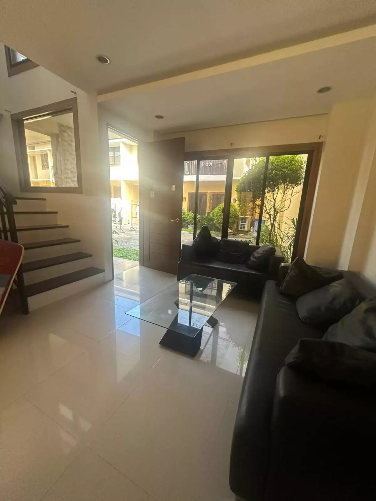 4 BEDROOM SPACIOUS HOUSE FOR RENT IN GUADALUPE CEBU 65K/MONTH — House and Lot in Cebu City, Cebu, Philippines — Photo 4
