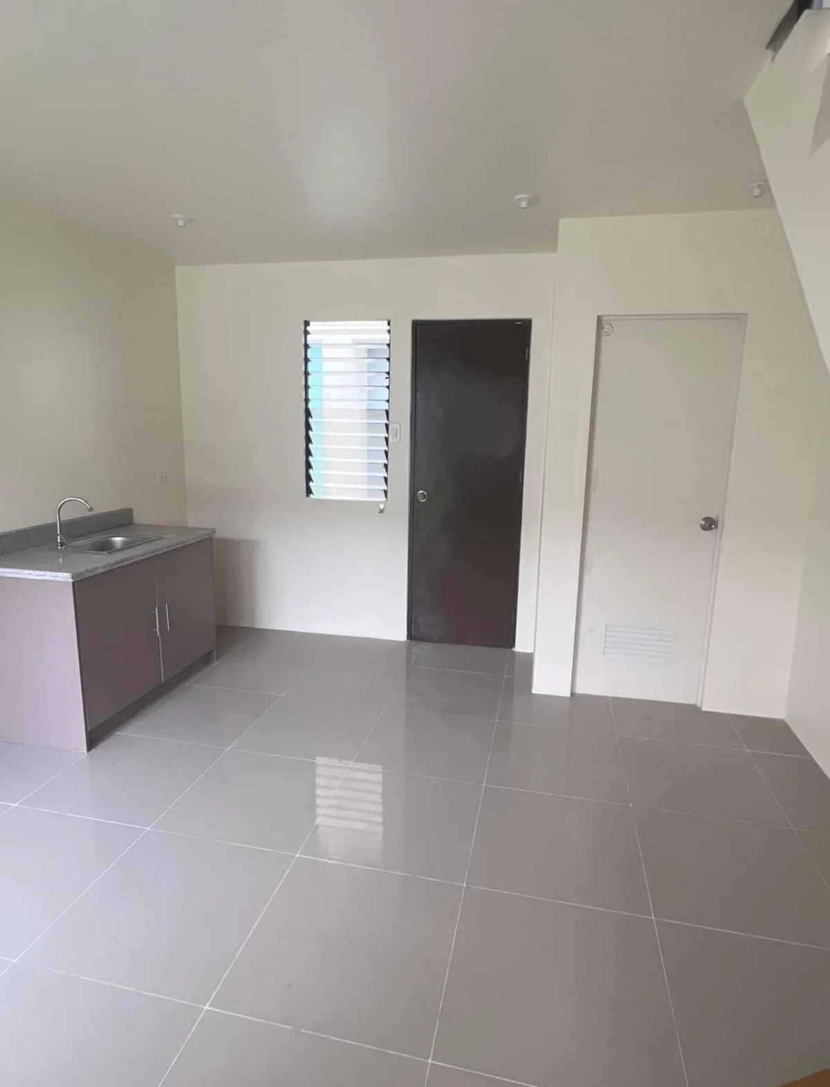 TWO-BEDROOM BRAND NEW HOUSE AND LOT FOR SALE — Townhouse in Sibulan, Negros Oriental, Philippines — Photo 3