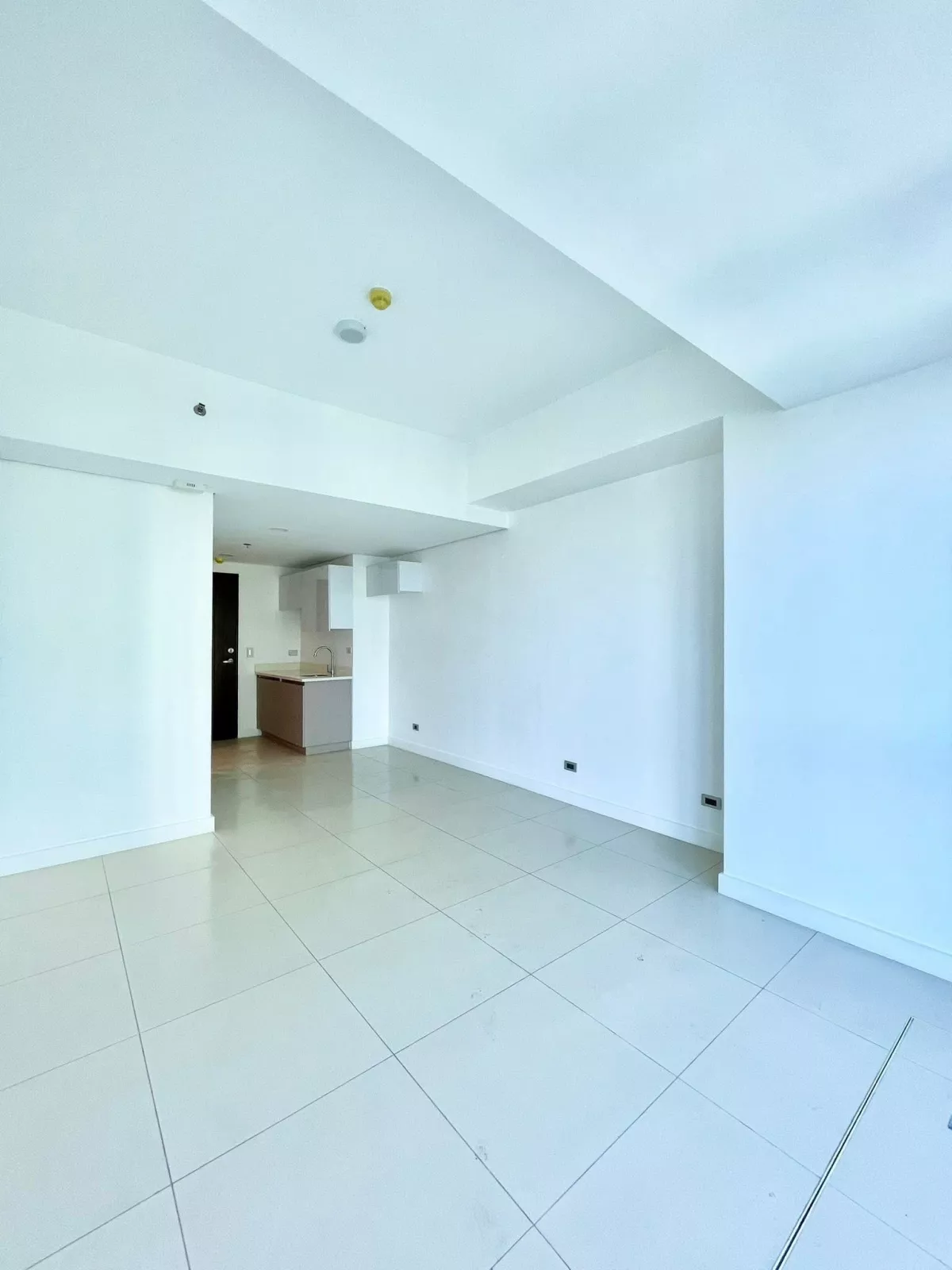 Open photo 11 of 14 — 38 Park Avenue - Special Studio