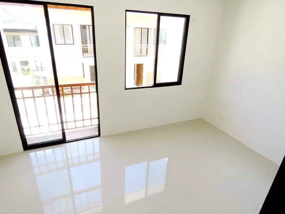 Townhouse for Assume