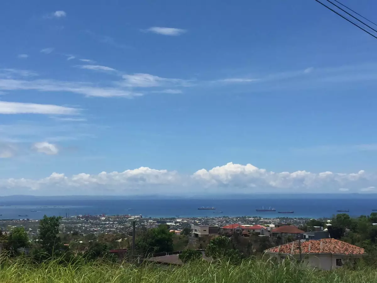 Overlooking Seaview Lot — Residential Lot in Philippines — Photo 3