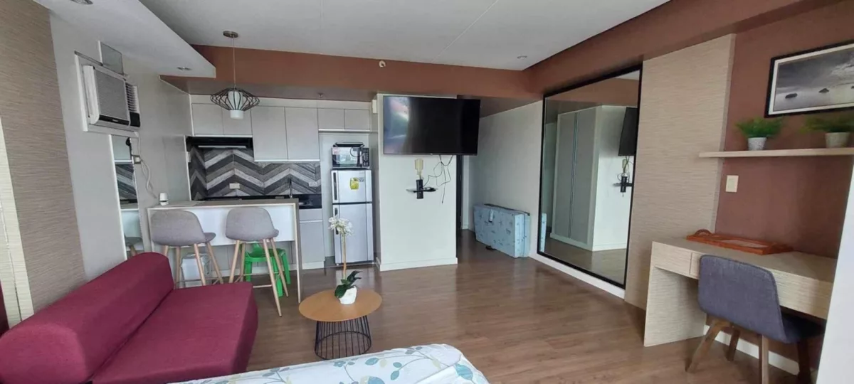 For Sale Studio Unit at Abreeza Place Tower 2- Davao City — Studio in Davao City, Davao del Sur, Philippines — Photo 3