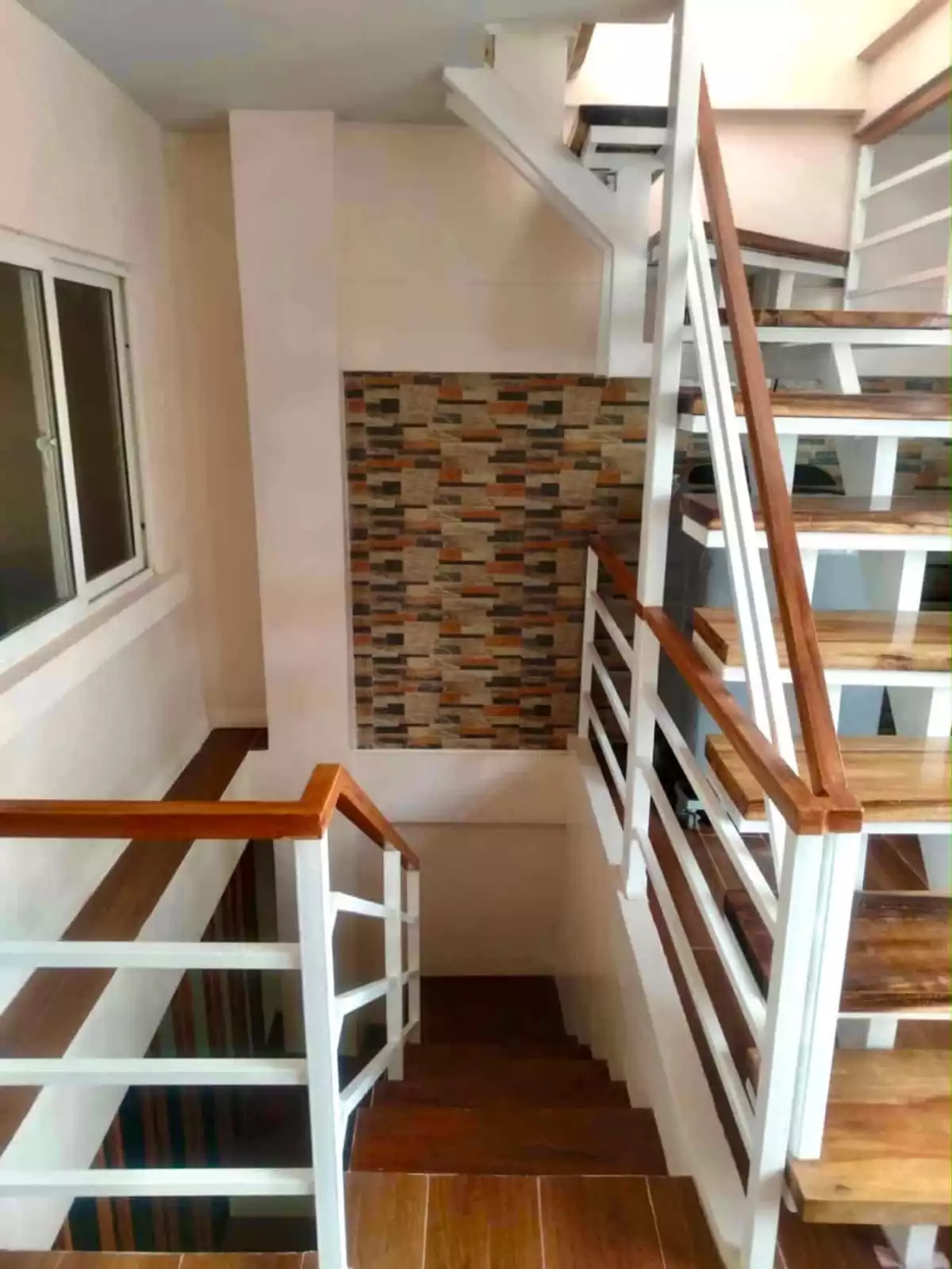 House and Lot For sale at Grandvale 1 — Townhouse in Naga City, Camarines Sur, Philippines — Photo 7