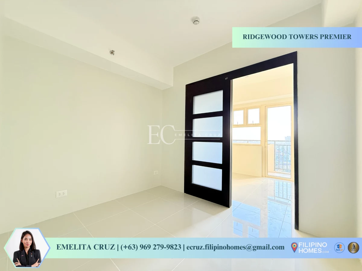 1BR WITH BALCONY FOR SALE AT RIDGEWOOD TOWERS PREMIER — Studio in Taguig, Metro Manila, Philippines — Photo 4