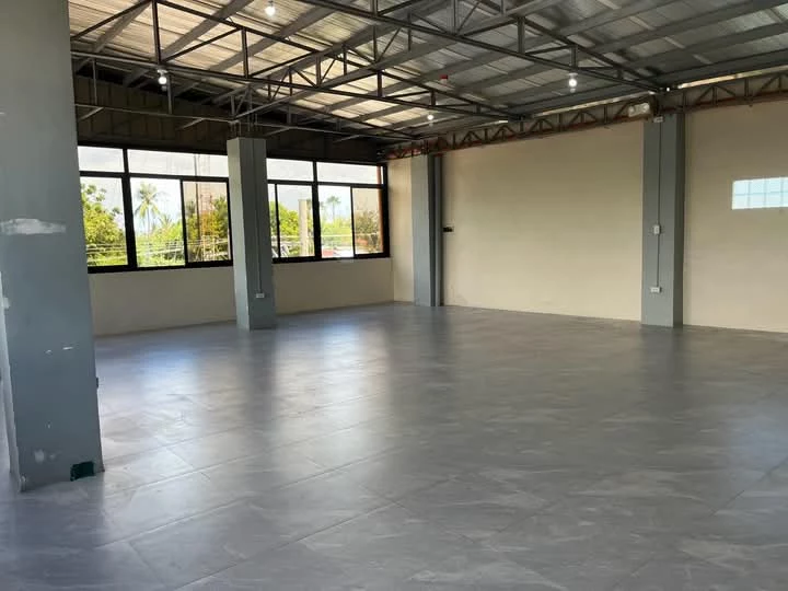 Commercial Spaces Bago City — Office in Mabini street, Poblacion, Bago City — Photo 3