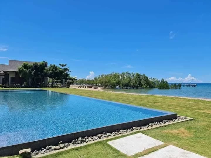 Open photo 13 of 15 — Aduna Beach Villas