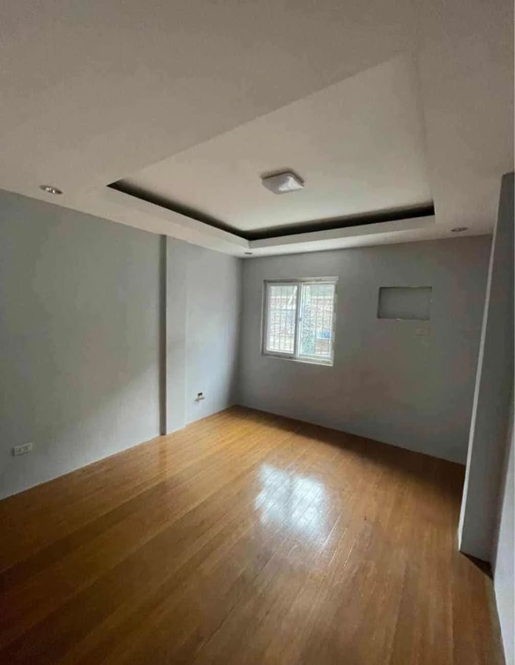 WELL MAINTANIED PRE OWNED TWO STOREY TOWNHOUSE FOR SALE LOWEST PRICE IN SAMPALOC MANILA! — Townhouse in Manila, Metro Manila, Philippines — Photo 5