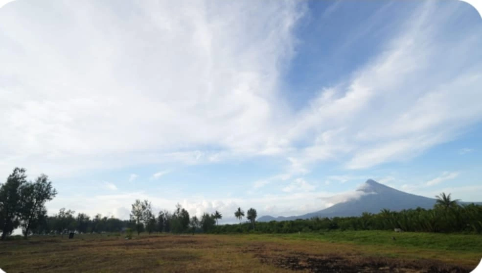 BEACH FRONT — Beach Lot in Malinao, Albay, Philippines — Photo 2