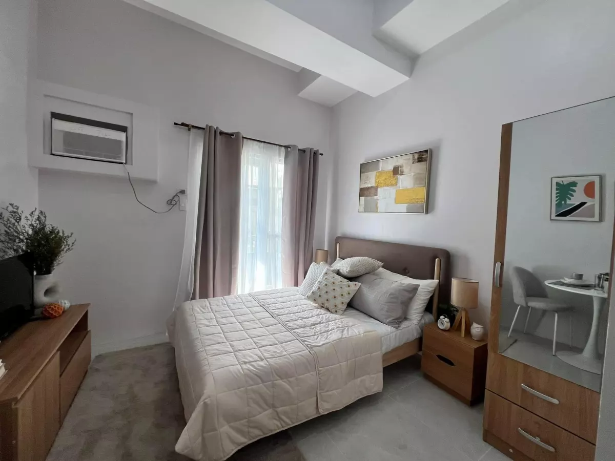 Casamira Towers Mandaue Studio Unit For Sale Big Savings from Current Price — Studio in Mandaue City — Photo 4
