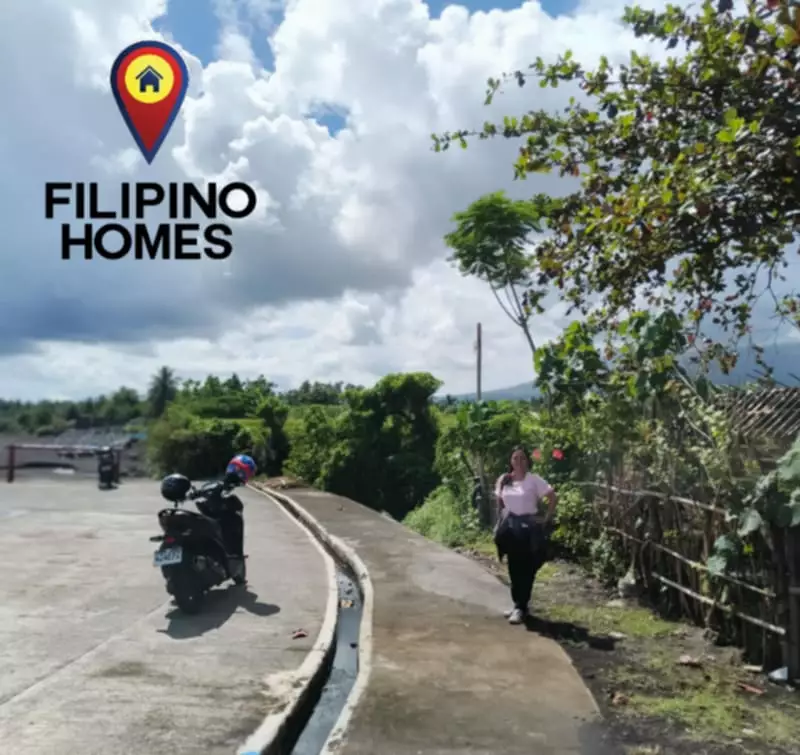 BEACH FRONT WITH MAYON VOLCANO VIEW 1500 SQM — Beach Lot in Albay, Philippines — Photo 7