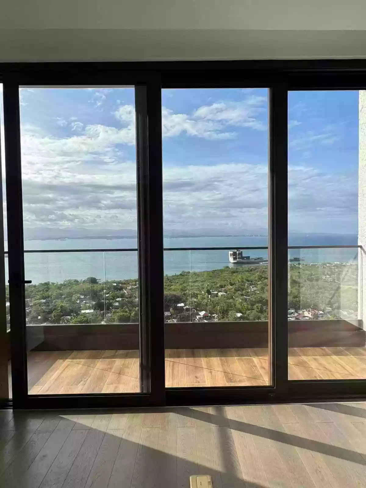 1 BR with parking at THE RESIDENCE Sheraton Cebu Mactan Resort — 1 Bedroom in Cebu — Photo 4