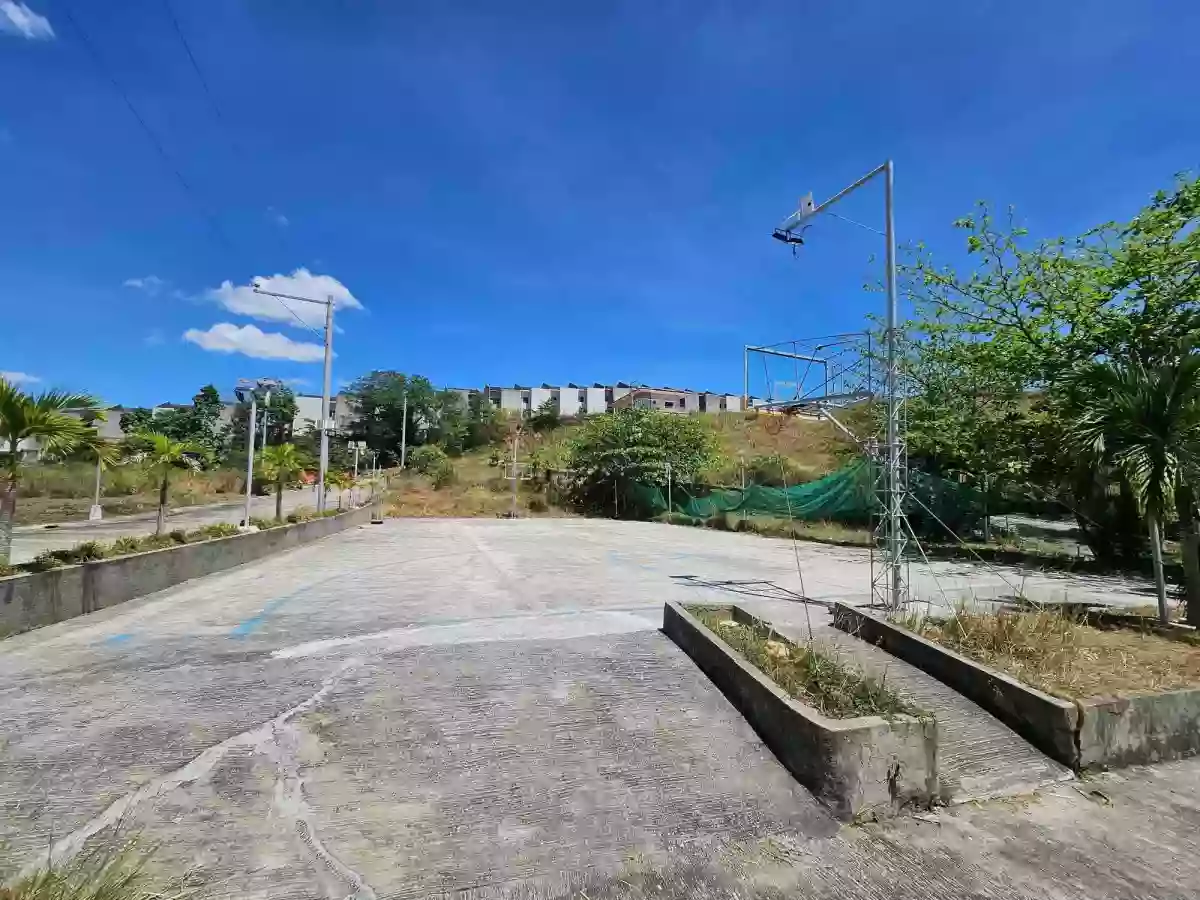 FOR SALE: Titled Overlooking Residential Lot – Minglanilla, Cebu — Residential Lot in Minglanilla, Cebu, Philippines — Photo 6