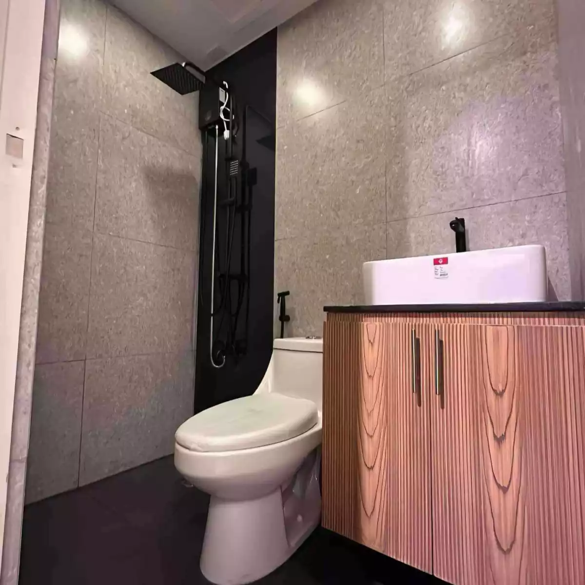Rush For studio Victoria Sport Tower Quezon City — Studio in Quezon City, NCR, Philippines — Photo 3