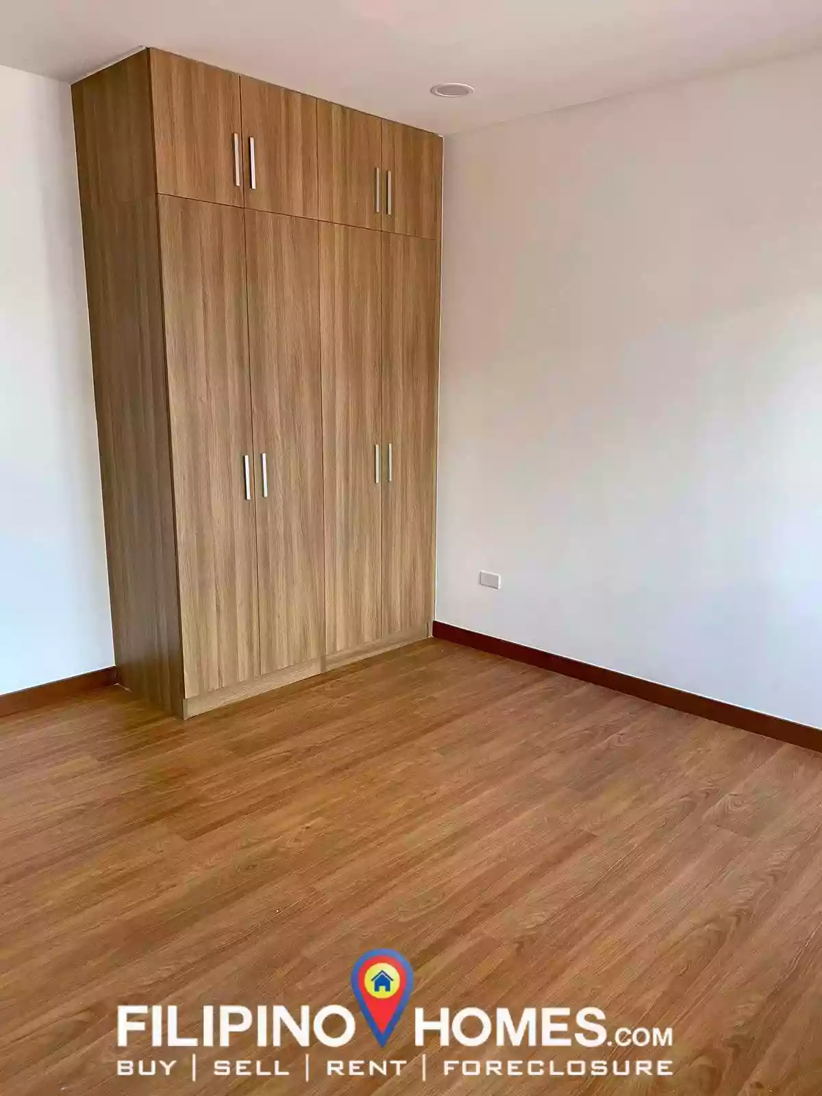 Open photo 13 of 13 — BRANDNEW THREE STOREY TOWNHOUSE FOR SALE FACING WIDE ROAD NEAR UST SAMPALOC MANILA