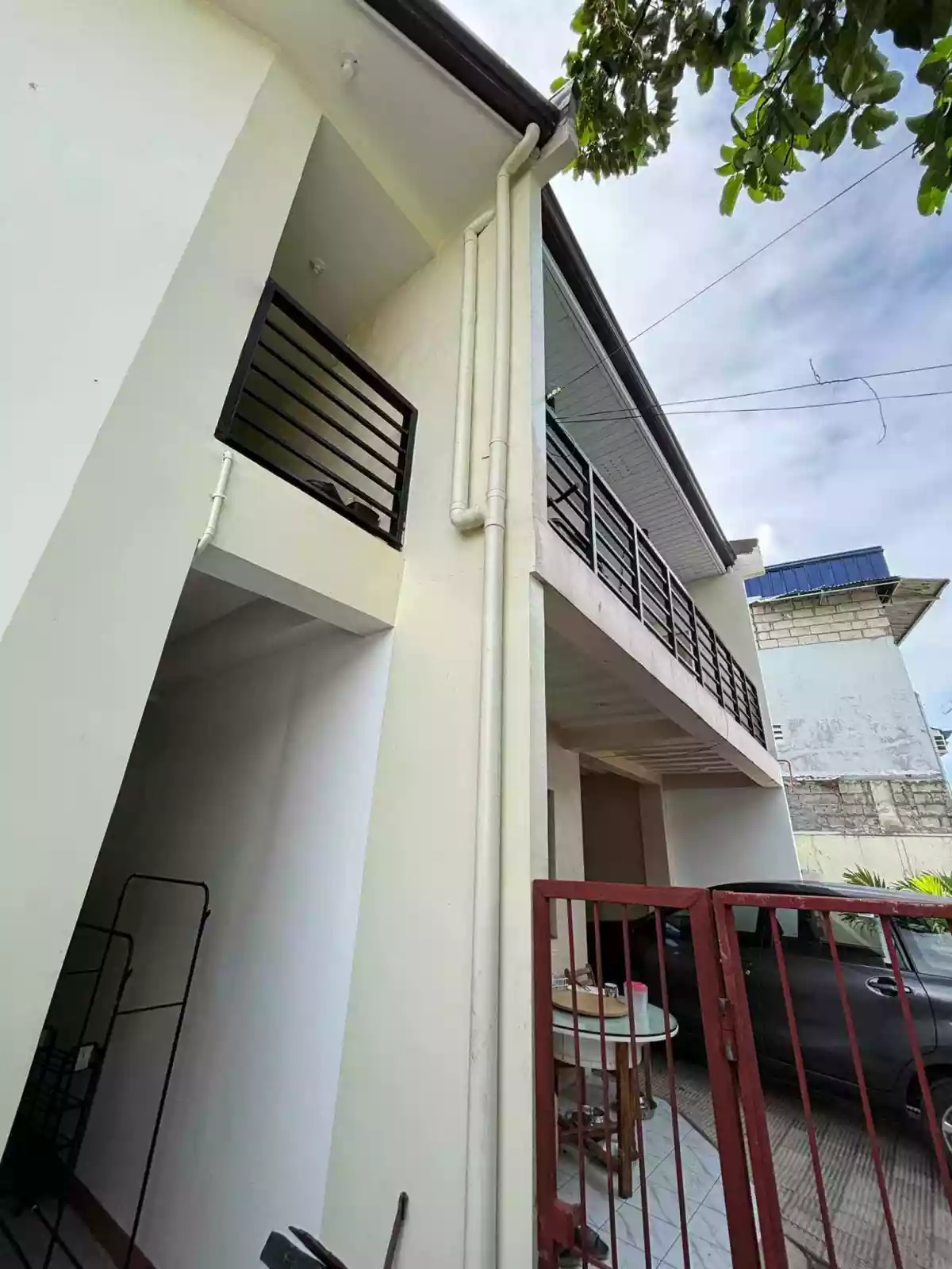 House and lot for sale with separate Apartment building in Cebu City — Boarding House in Cebu City, Cebu, Philippines — Photo 7