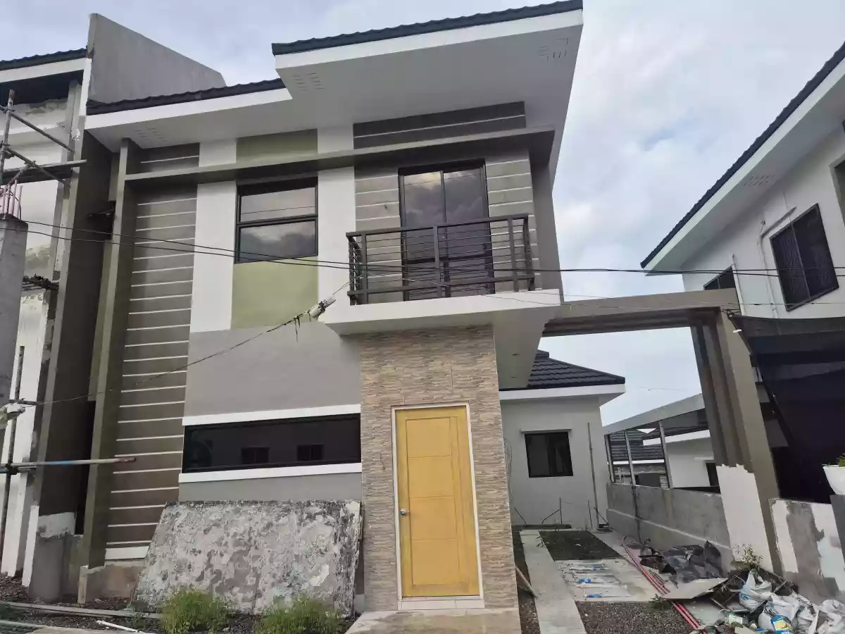 FOR ASSUME DUPLEX IN MINGLANILLA HIGHLANDS — House and Lot in Abuno, Minglanilla, Cebu — Photo 3