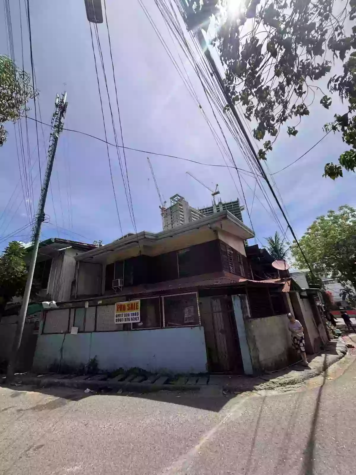 Corner house and lot for sale in Cebu City — House and Lot in Cebu City, Cebu, Philippines — Photo 4
