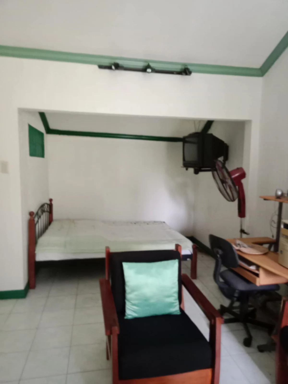 Open photo 11 of 15 — Estanzia Subd. House Lot for Sale