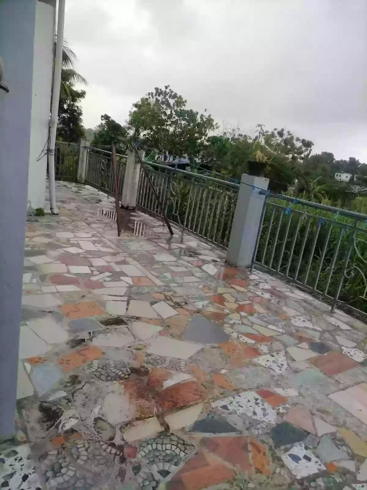 3 Storeys House and Lot with 4 Commercial Establishments — House and Lot in Pavia, Iloilo, Philippines — Photo 5