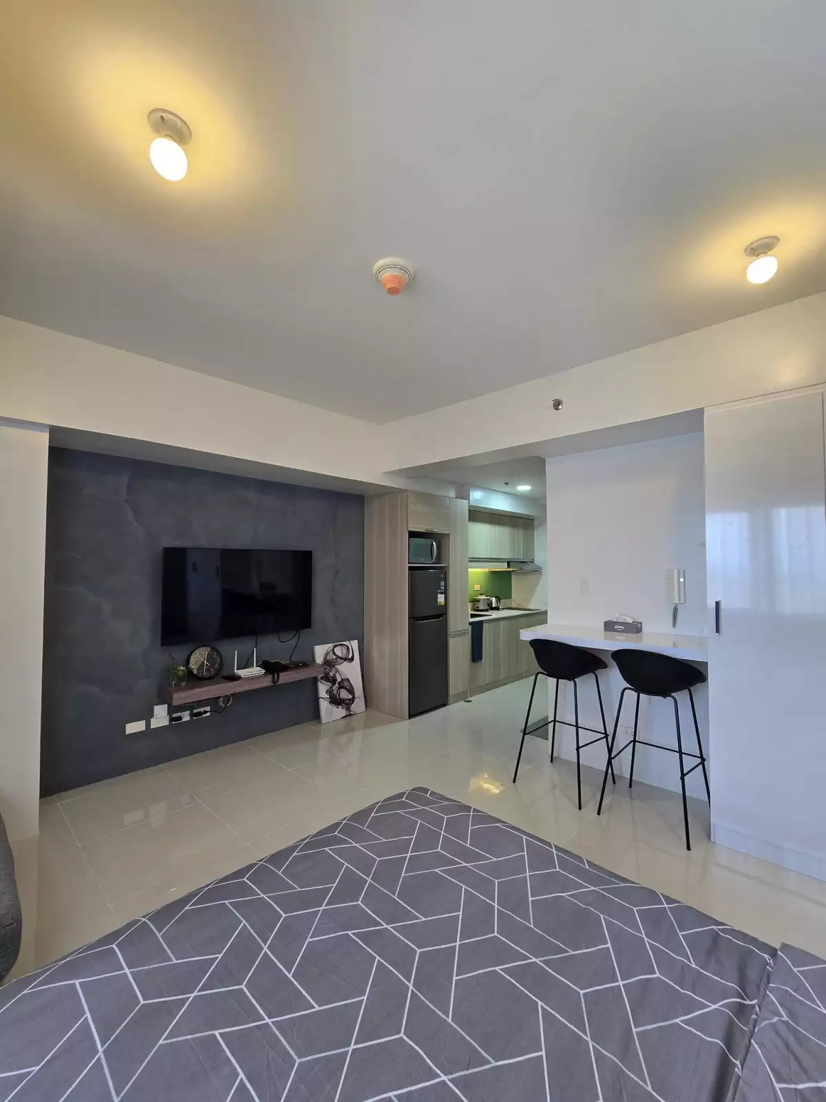 Brand New and Fully-Furnished Studio for Rent — Studio in Pope John Paul II Avenue, Cebu City, Central Visayas — Photo 3