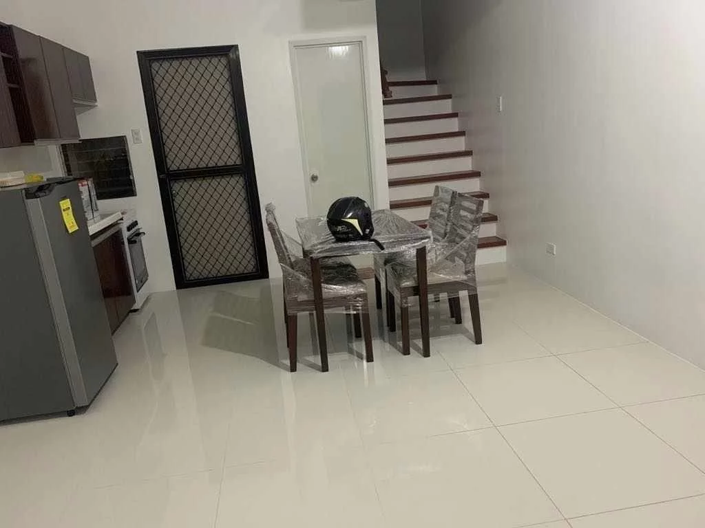 Rush Sale Townhouse in Talamban near MMIS — House and Lot in Cebu City, Cebu, Philippines — Photo 4