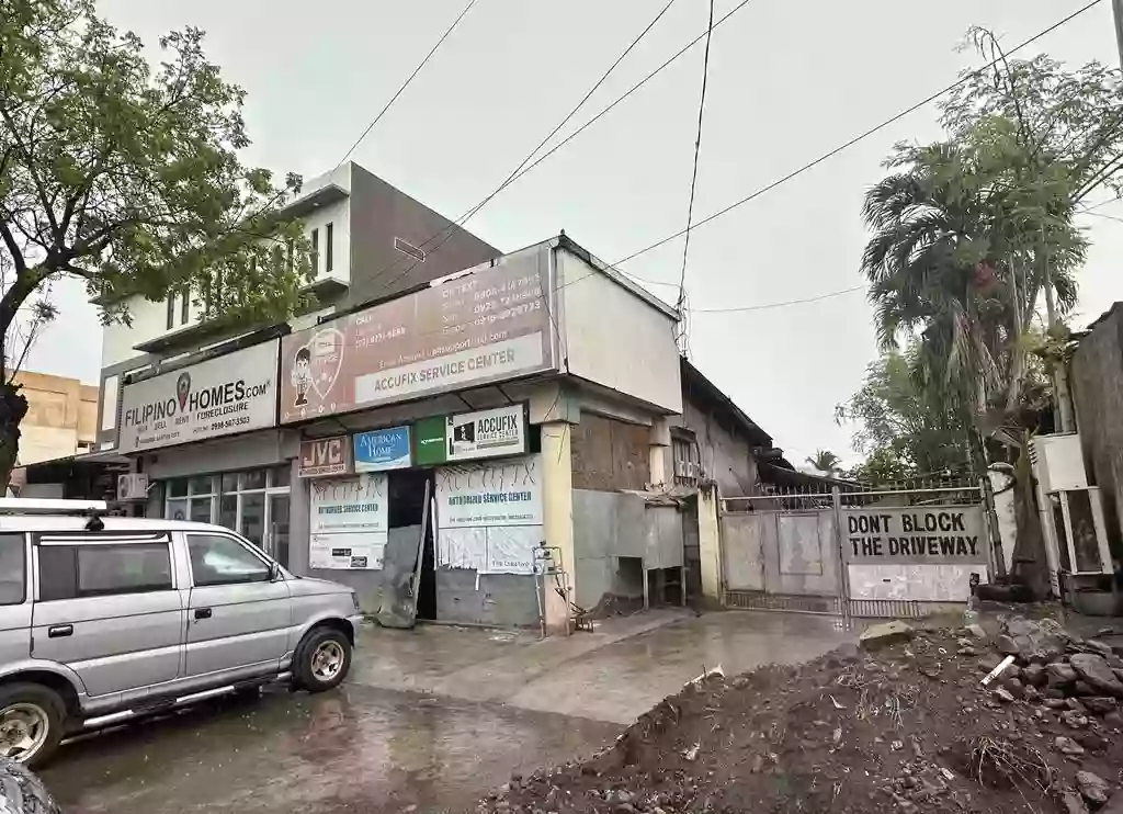 446sqm Commercial Property (Near SM, Chruch, and Plaza Gensan) — Building in Pres. Jose P. Laurel Avenue, General Santos City, South Cotabato — Photo 2