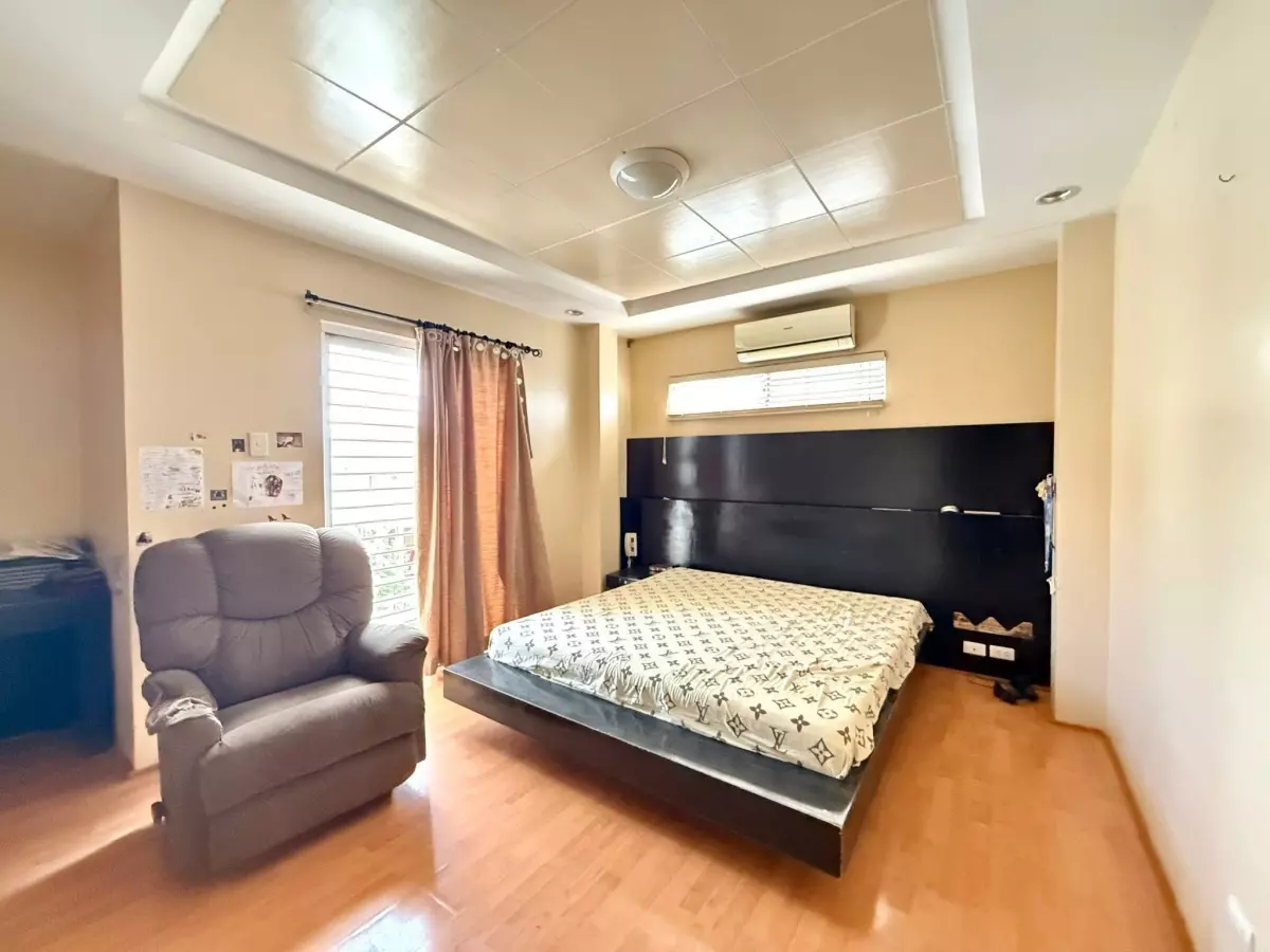 Open photo 13 of 15 — House For Sale near Paseo Arcenas Banawa