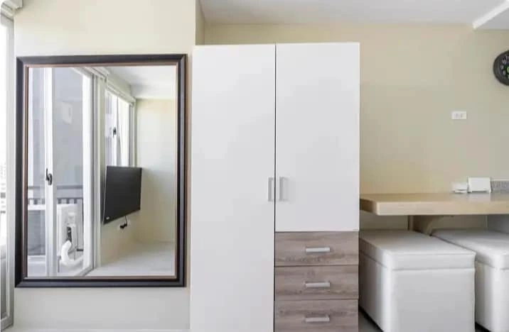 FOR SALE BRANDNEW FULLY FURNISHED MOUNTAINVIEW CORNER UNIT WITH BALCONY IN CITYSCPAE GRAND TOWER — Studio in Archbishop Reyes Avenue, Cebu City, Cebu — Photo 4